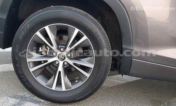 Acheter Import Voiture Toyota Highlander Autre à Import - Dubai, Clarendon Acheter Import Voiture Toyota Highlander Autre à Import - Dubai, Clarendon