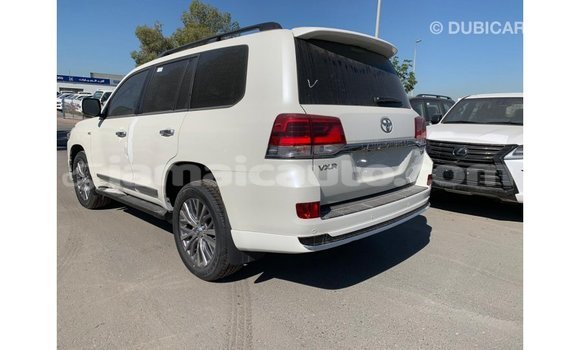 Buy Import Toyota Land Cruiser White Car in Import - Dubai in Clarendon Buy Import Toyota Land Cruiser White Car in Import - Dubai in Clarendon
