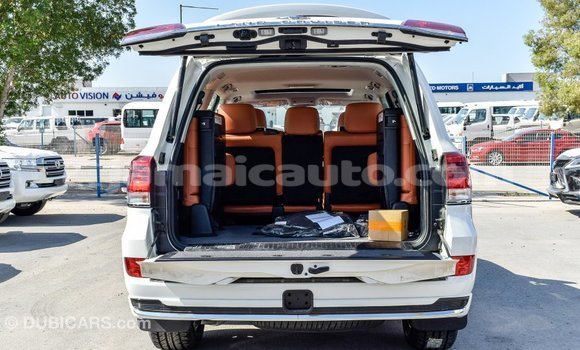 Buy Import Toyota Land Cruiser White Car in Import - Dubai in Clarendon Buy Import Toyota Land Cruiser White Car in Import - Dubai in Clarendon