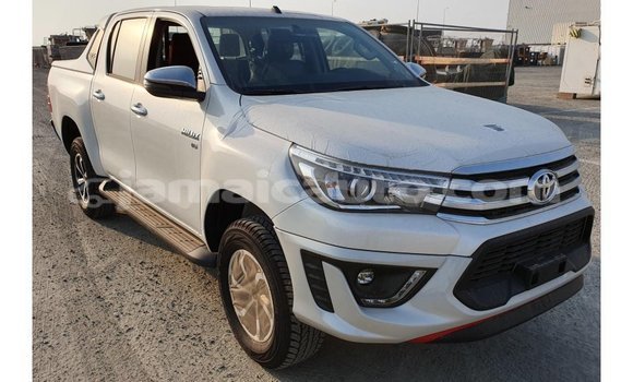 Buy Import Toyota Hilux White Car in Import - Dubai in Clarendon Buy Import Toyota Hilux White Car in Import - Dubai in Clarendon