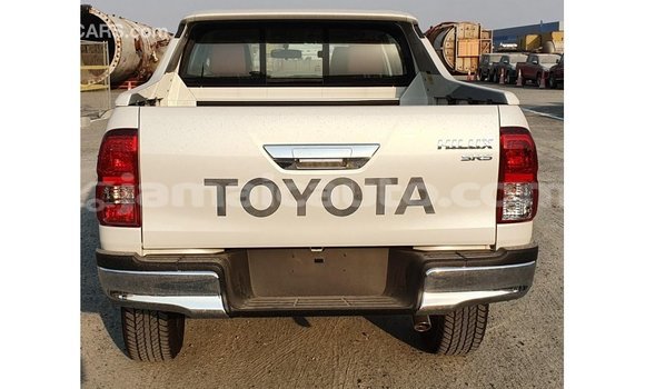 Buy Import Toyota Hilux White Car in Import - Dubai in Clarendon Buy Import Toyota Hilux White Car in Import - Dubai in Clarendon