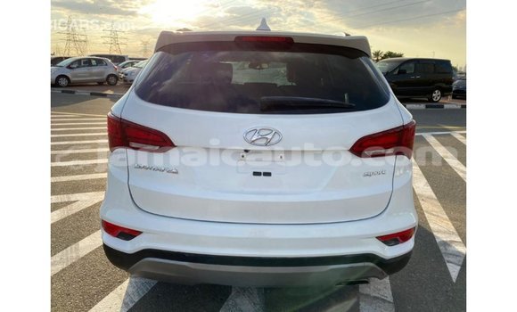Acheter Import Voiture Hyundai Santa Fe Blanc à Import - Dubai, Clarendon Acheter Import Voiture Hyundai Santa Fe Blanc à Import - Dubai, Clarendon