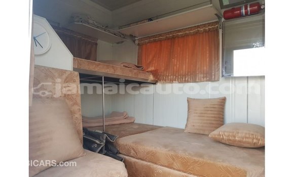 Acheter Import Voiture Kia Rio Blanc à Import - Dubai, Clarendon Acheter Import Voiture Kia Rio Blanc à Import - Dubai, Clarendon