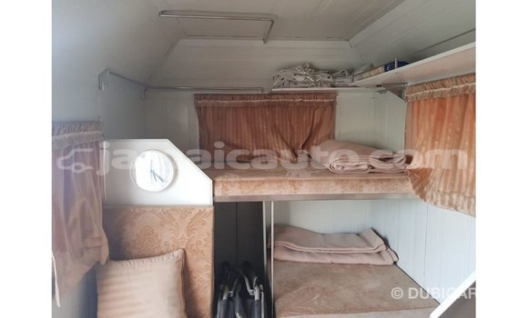 Acheter Import Voiture Kia Rio Blanc à Import - Dubai, Clarendon Acheter Import Voiture Kia Rio Blanc à Import - Dubai, Clarendon