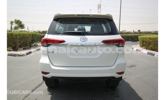 Buy Import Toyota Fortuner White Car in Import - Dubai in Clarendon Buy Import Toyota Fortuner White Car in Import - Dubai in Clarendon