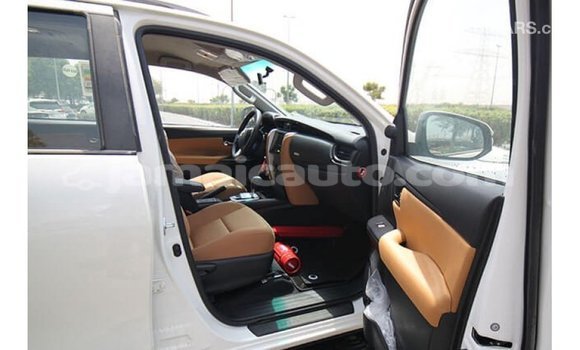 Buy Import Toyota Fortuner White Car in Import - Dubai in Clarendon Buy Import Toyota Fortuner White Car in Import - Dubai in Clarendon
