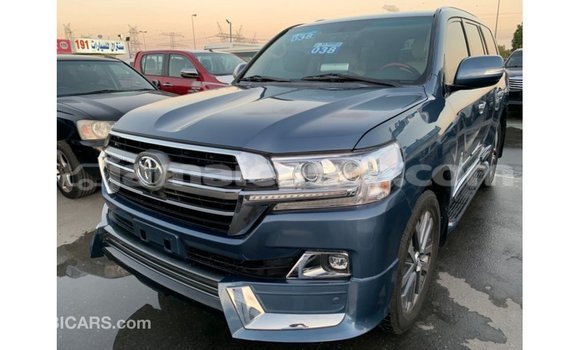Acheter Import Voiture Toyota Land Cruiser Bleu à Import - Dubai, Clarendon Acheter Import Voiture Toyota Land Cruiser Bleu à Import - Dubai, Clarendon