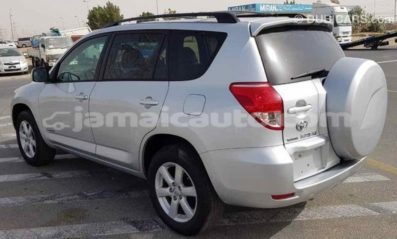 Acheter Import Utilitaire Toyota HiAce Autre à Import - Dubai, Clarendon Acheter Import Utilitaire Toyota HiAce Autre à Import - Dubai, Clarendon