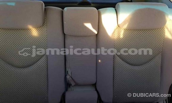 Acheter Import Utilitaire Toyota HiAce Bleu à Import - Dubai, Clarendon Acheter Import Utilitaire Toyota HiAce Bleu à Import - Dubai, Clarendon