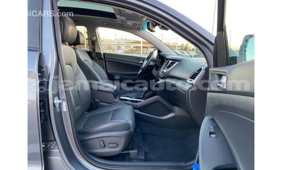 Acheter Import Voiture Hyundai Tucson Autre à Import - Dubai, Clarendon Acheter Import Voiture Hyundai Tucson Autre à Import - Dubai, Clarendon