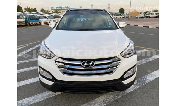 Acheter Import Voiture Hyundai Santa Fe Blanc à Import - Dubai, Clarendon Acheter Import Voiture Hyundai Santa Fe Blanc à Import - Dubai, Clarendon