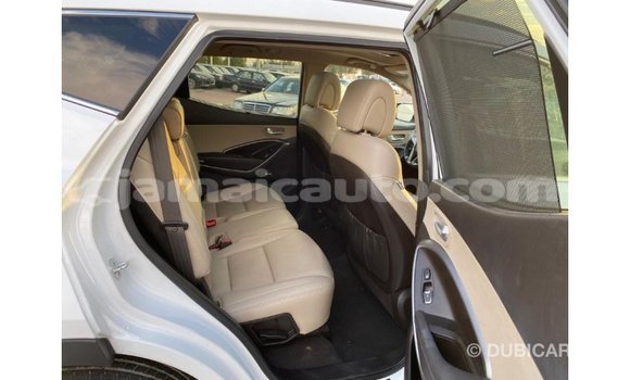 Acheter Import Voiture Hyundai Santa Fe Blanc à Import - Dubai, Clarendon Acheter Import Voiture Hyundai Santa Fe Blanc à Import - Dubai, Clarendon