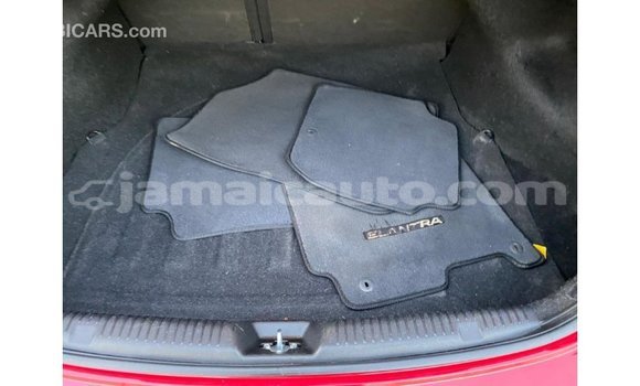 Acheter Import Voiture Hyundai Elantra Rouge à Import - Dubai, Clarendon Acheter Import Voiture Hyundai Elantra Rouge à Import - Dubai, Clarendon