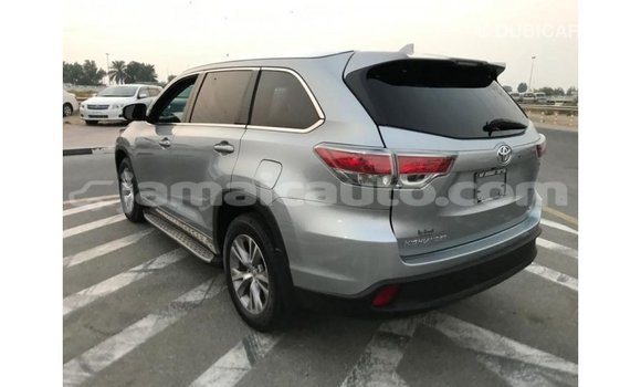 Acheter Import Voiture Toyota Highlander Autre à Import - Dubai, Clarendon Acheter Import Voiture Toyota Highlander Autre à Import - Dubai, Clarendon
