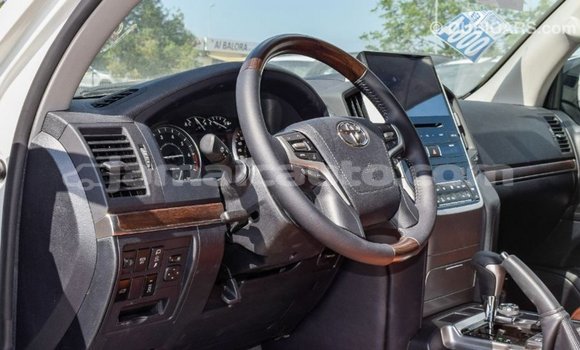 Buy Import Toyota Land Cruiser White Car in Import - Dubai in Clarendon Buy Import Toyota Land Cruiser White Car in Import - Dubai in Clarendon