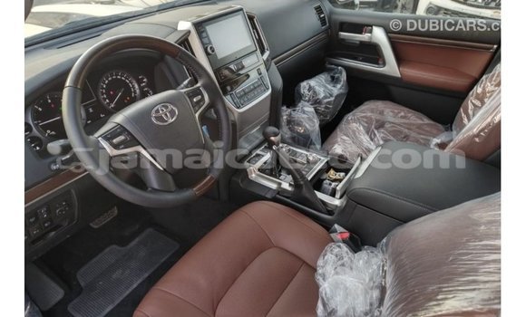Buy Import Toyota Land Cruiser White Car in Import - Dubai in Clarendon Buy Import Toyota Land Cruiser White Car in Import - Dubai in Clarendon