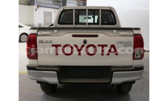 Buy Import Toyota Hilux White Car in Import - Dubai in Clarendon Buy Import Toyota Hilux White Car in Import - Dubai in Clarendon