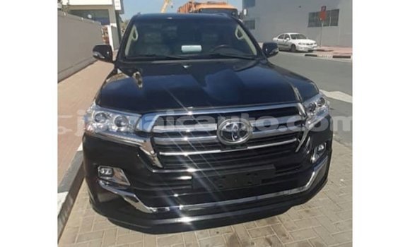 Acheter Import Voiture Toyota Land Cruiser Noir à Import - Dubai, Clarendon Acheter Import Voiture Toyota Land Cruiser Noir à Import - Dubai, Clarendon