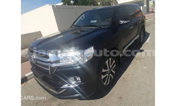 Acheter Import Voiture Toyota Land Cruiser Noir à Import - Dubai, Clarendon Acheter Import Voiture Toyota Land Cruiser Noir à Import - Dubai, Clarendon
