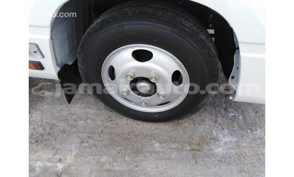 Acheter Import Voiture Toyota Coaster Blanc à Import - Dubai, Clarendon Acheter Import Voiture Toyota Coaster Blanc à Import - Dubai, Clarendon