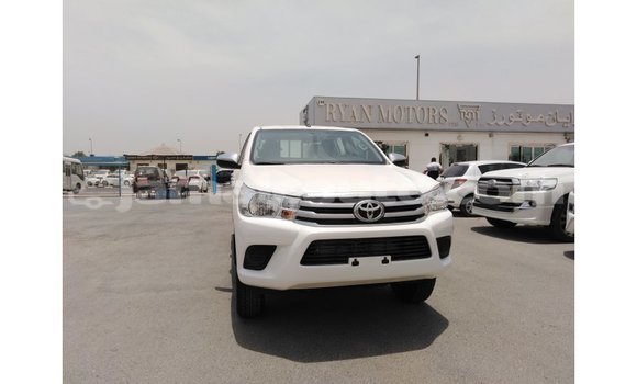 Buy Import Toyota Hilux White Car in Import - Dubai in Clarendon Buy Import Toyota Hilux White Car in Import - Dubai in Clarendon
