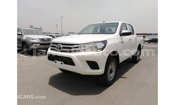 Buy Import Toyota Hilux White Car in Import - Dubai in Clarendon Buy Import Toyota Hilux White Car in Import - Dubai in Clarendon