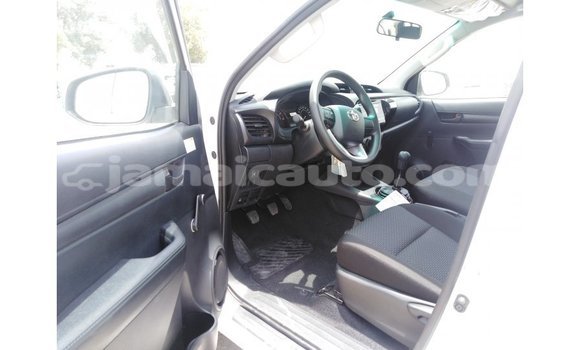 Buy Import Toyota Hilux White Car in Import - Dubai in Clarendon Buy Import Toyota Hilux White Car in Import - Dubai in Clarendon