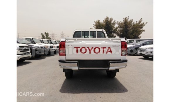 Buy Import Toyota Hilux White Car in Import - Dubai in Clarendon Buy Import Toyota Hilux White Car in Import - Dubai in Clarendon