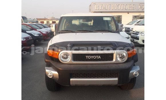 Acheter Import Voiture Toyota FJ Cruiser Noir à Import - Dubai, Clarendon Acheter Import Voiture Toyota FJ Cruiser Noir à Import - Dubai, Clarendon