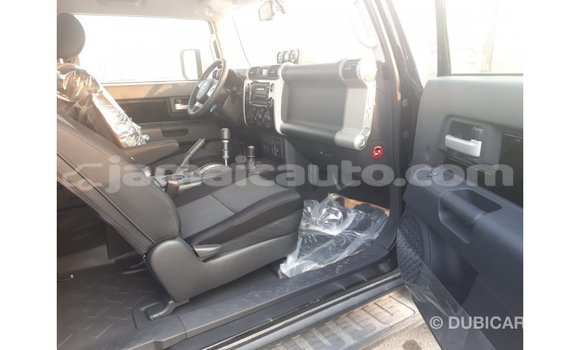 Acheter Import Voiture Toyota FJ Cruiser Noir à Import - Dubai, Clarendon Acheter Import Voiture Toyota FJ Cruiser Noir à Import - Dubai, Clarendon