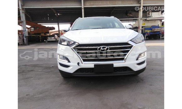 Buy Import Hyundai Tucson White Car in Import - Dubai in Clarendon Buy Import Hyundai Tucson White Car in Import - Dubai in Clarendon