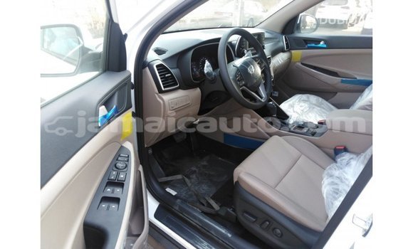Buy Import Hyundai Tucson White Car in Import - Dubai in Clarendon Buy Import Hyundai Tucson White Car in Import - Dubai in Clarendon