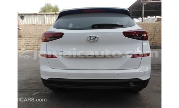 Buy Import Hyundai Tucson White Car in Import - Dubai in Clarendon Buy Import Hyundai Tucson White Car in Import - Dubai in Clarendon
