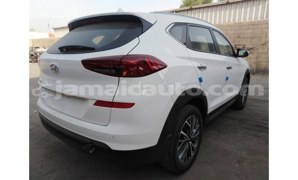 Buy Import Hyundai Tucson White Car in Import - Dubai in Clarendon Buy Import Hyundai Tucson White Car in Import - Dubai in Clarendon