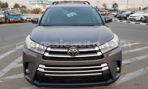 Acheter Import Voiture Toyota Highlander Autre à Import - Dubai, Clarendon Acheter Import Voiture Toyota Highlander Autre à Import - Dubai, Clarendon