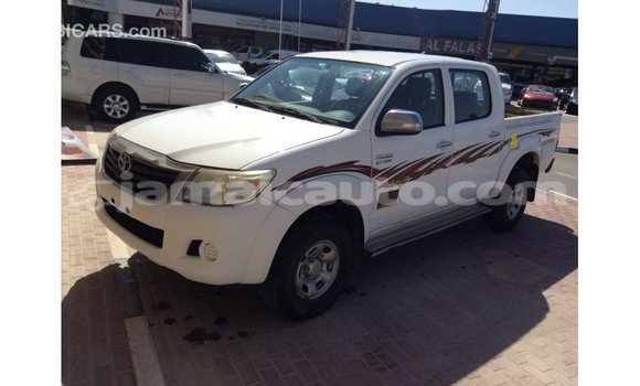 Buy Import Toyota Hilux White Car in Import - Dubai in Clarendon Buy Import Toyota Hilux White Car in Import - Dubai in Clarendon