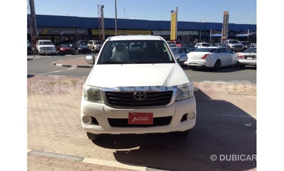 Buy Import Toyota Hilux White Car in Import - Dubai in Clarendon Buy Import Toyota Hilux White Car in Import - Dubai in Clarendon