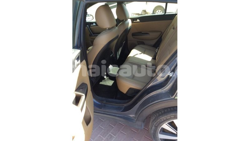 Big with watermark kia sportage clarendon import dubai 1886