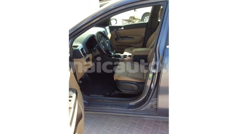 Big with watermark kia sportage clarendon import dubai 1886