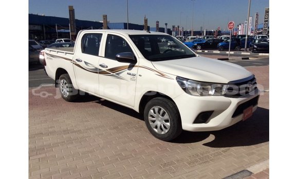Buy Import Toyota Hilux White Car in Import - Dubai in Clarendon Buy Import Toyota Hilux White Car in Import - Dubai in Clarendon