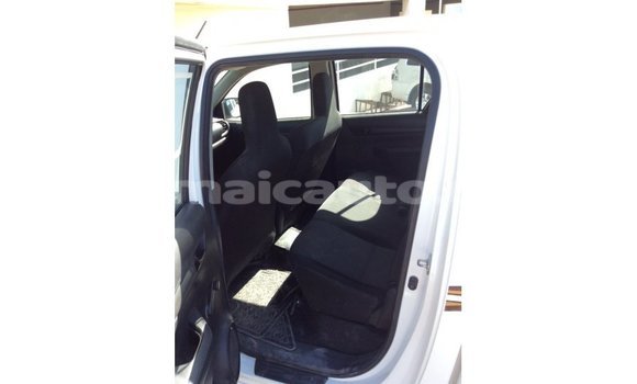Buy Import Toyota Hilux White Car in Import - Dubai in Clarendon Buy Import Toyota Hilux White Car in Import - Dubai in Clarendon