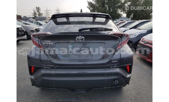Acheter Import Voiture Toyota C-HR Autre à Import - Dubai, Clarendon Acheter Import Voiture Toyota C-HR Autre à Import - Dubai, Clarendon