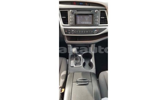 Buy Import Toyota Highlander Brown Car in Import - Dubai in Clarendon Buy Import Toyota Highlander Brown Car in Import - Dubai in Clarendon