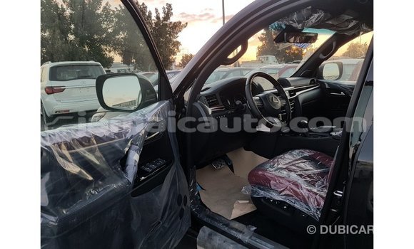 Acheter Import Voiture Lexus LX Noir à Import - Dubai, Clarendon Acheter Import Voiture Lexus LX Noir à Import - Dubai, Clarendon