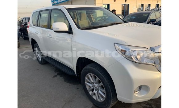 Acheter Import Voiture Toyota Prado Blanc à Import - Dubai, Clarendon Acheter Import Voiture Toyota Prado Blanc à Import - Dubai, Clarendon