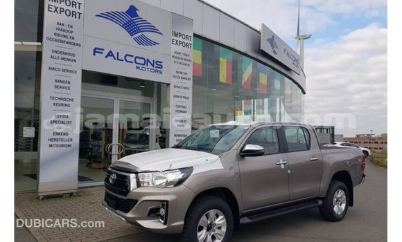 Buy Import Toyota Hilux Brown Car in Import - Dubai in Clarendon Buy Import Toyota Hilux Brown Car in Import - Dubai in Clarendon