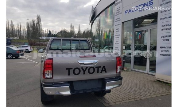 Buy Import Toyota Hilux Brown Car in Import - Dubai in Clarendon Buy Import Toyota Hilux Brown Car in Import - Dubai in Clarendon