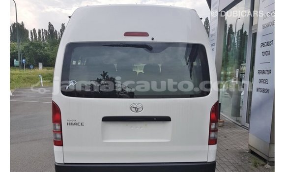 Acheter Import Voiture Toyota Hiace Blanc à Import - Dubai, Clarendon Acheter Import Voiture Toyota Hiace Blanc à Import - Dubai, Clarendon