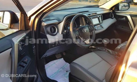 Acheter Import Utilitaire Toyota HiAce Autre à Import - Dubai, Clarendon Acheter Import Utilitaire Toyota HiAce Autre à Import - Dubai, Clarendon