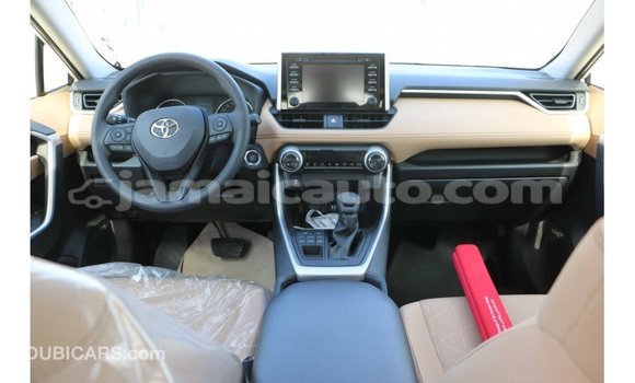 Acheter Import Voiture Toyota 4Runner Blanc à Import - Dubai, Clarendon Acheter Import Voiture Toyota 4Runner Blanc à Import - Dubai, Clarendon
